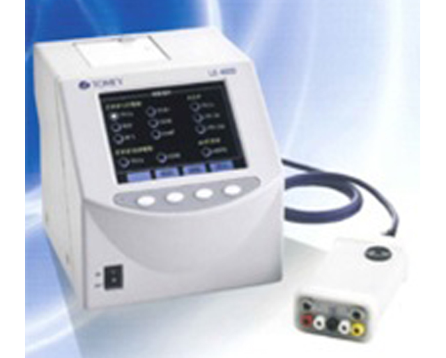 ERG(網膜電位図トーメー社製）